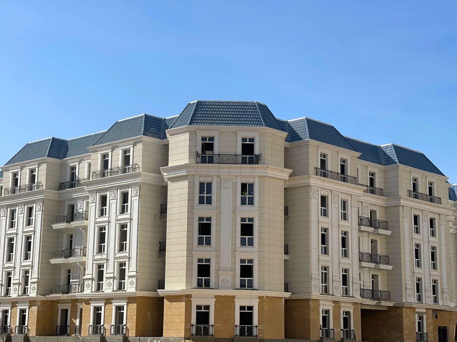 الحي اللاتيني العلمين الجديدة (35)