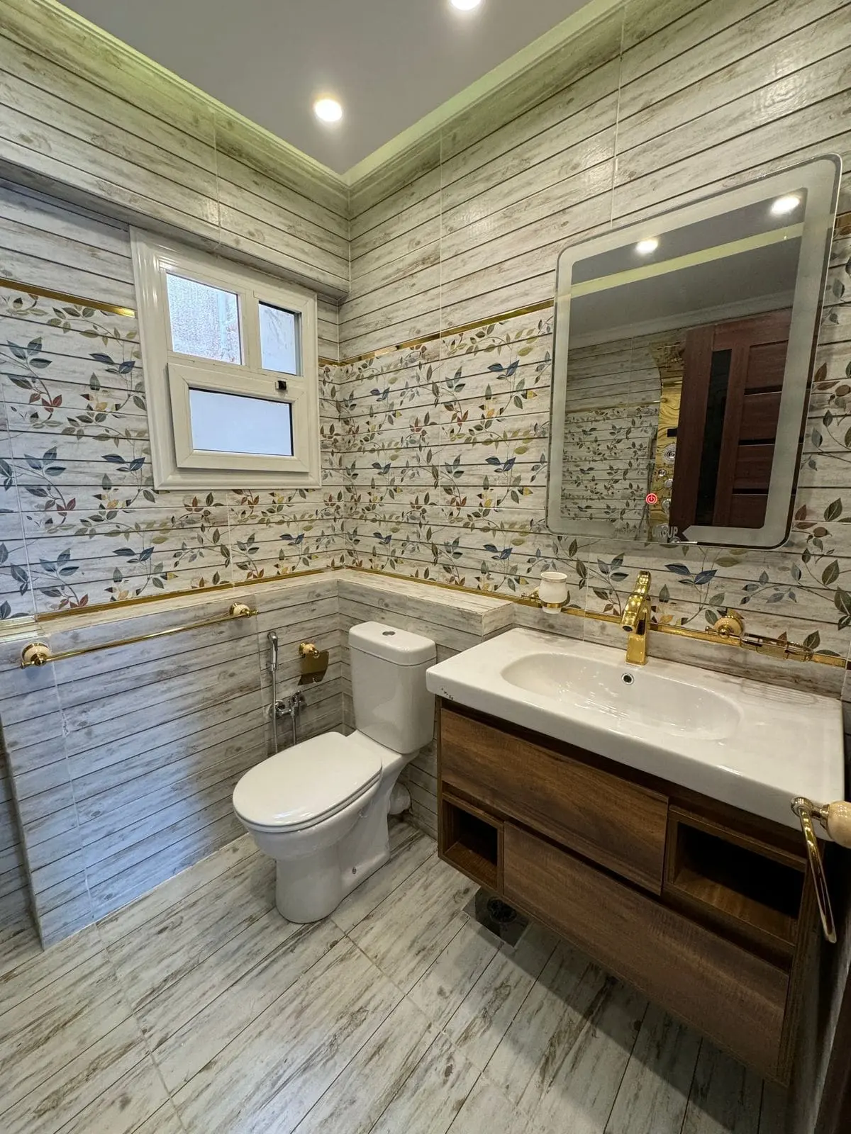 WhatsApp Image 2024-03-03 at 14.48.33_68963840